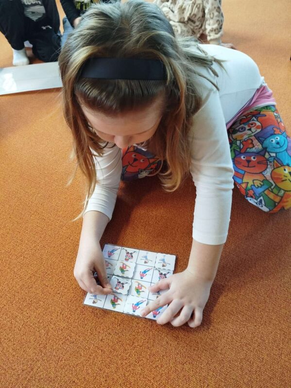 ef223fbd-1af8-492d-b81e-f5a03582d746